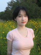 正在床上打扑克不盖被子